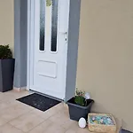 Privatunterkunft Silence Apartmanhaz *
