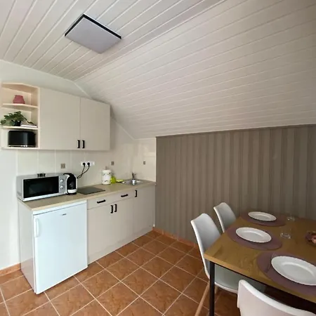 Homestay Silence Apartmanhaz *