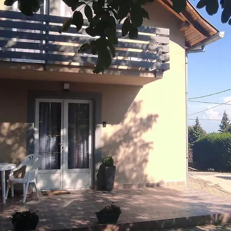 בית אירוח Silence Apartmanhaz *