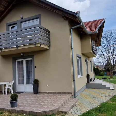 Silence Apartmanhaz