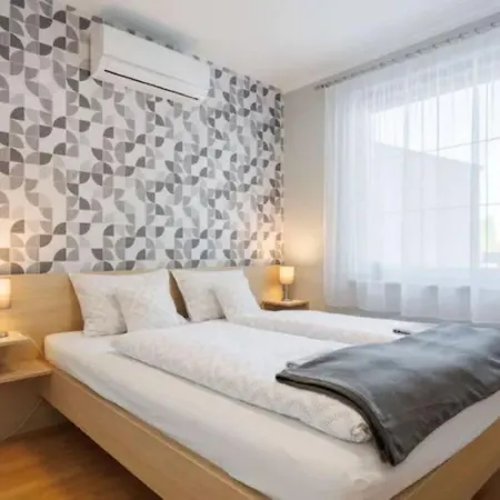 Homestay Silence Apartmanhaz Zalakaros