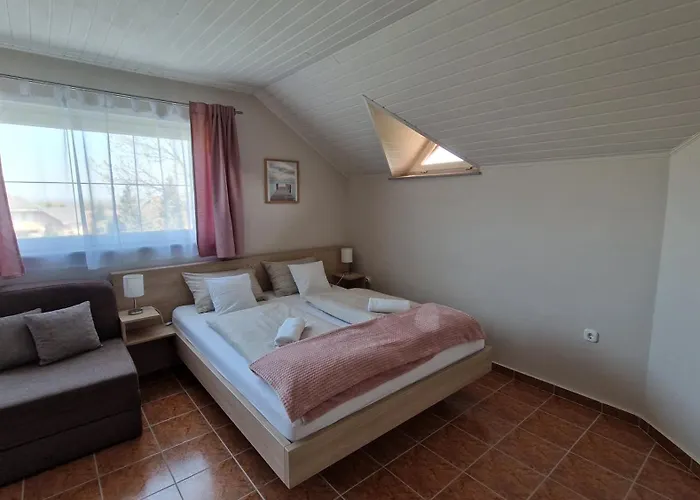 בית אירוח Silence Apartmanhaz