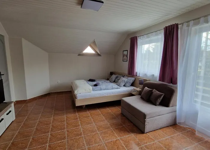 Silence Apartmanhaz Privatunterkunft *