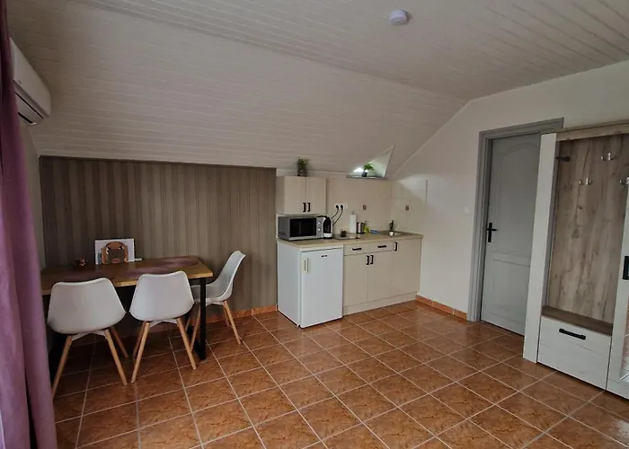 Privatunterkunft Silence Apartmanhaz